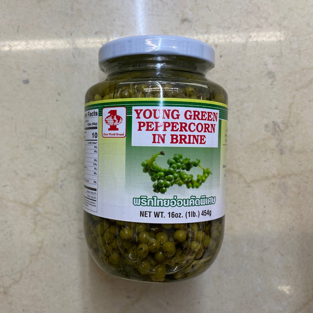 FIRST WORLD Young Green Pepper Corn in Brine - 第一世界 卤水藤椒 16oz/454g