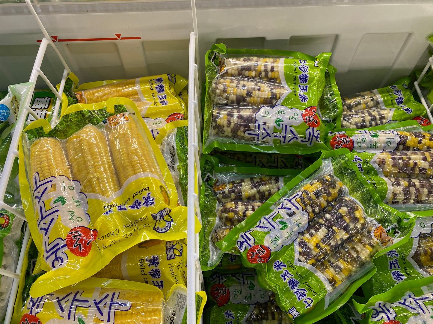 Boiled Corn Cobs 华美七彩糯玉米